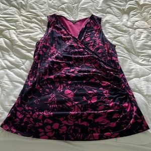 Like new 70% rayon/30% lyocell faux wrap top. Runching for flattering fit